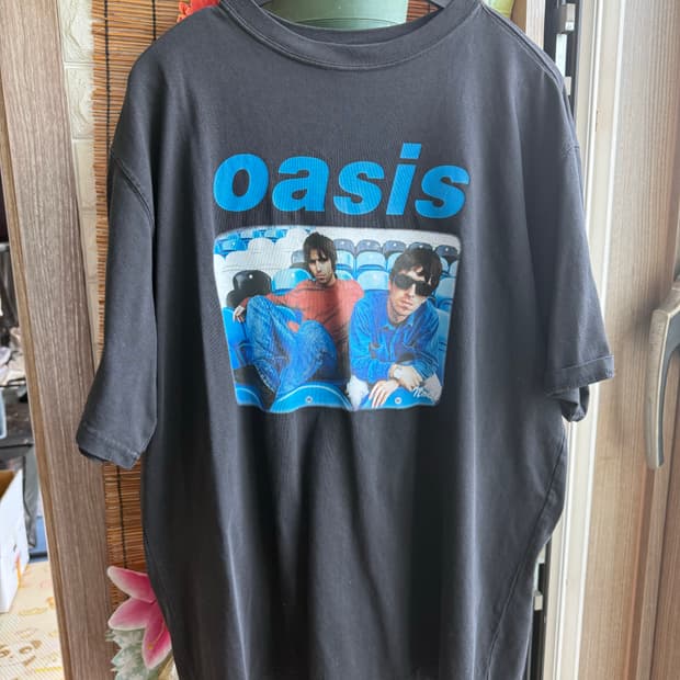 노이스 오아시스 티셔츠 M사이즈