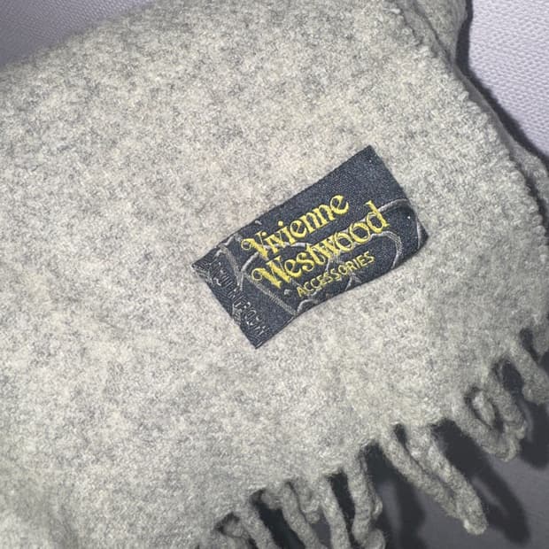 비비안웨스트우드 목도리 머플러 오트컬러