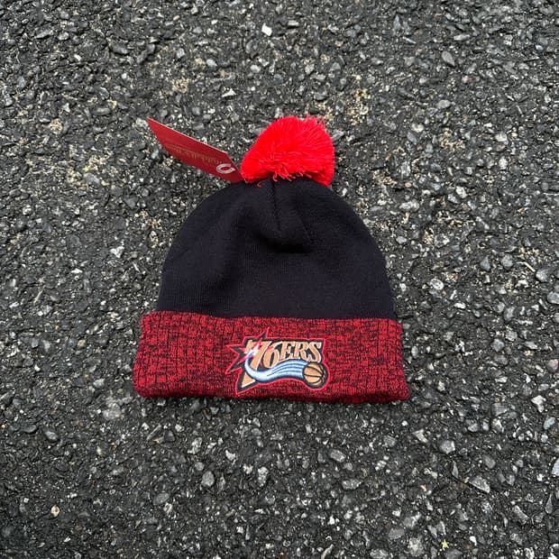 vintage mitchell&ness 76ers beanie