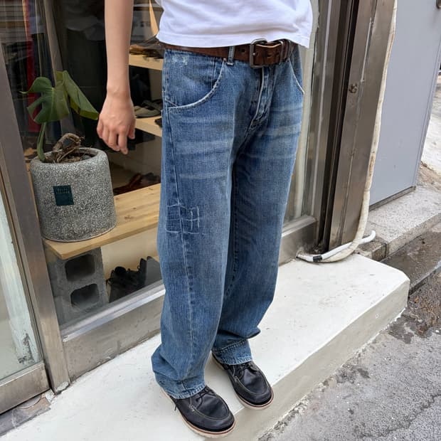 30) Levi’s 506 스트레이트 핏 데님 팬츠