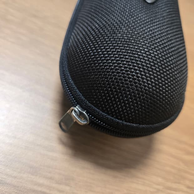 오클리 엑스메탈 케이스