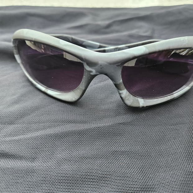 오클리 몬스터독 나이트카모