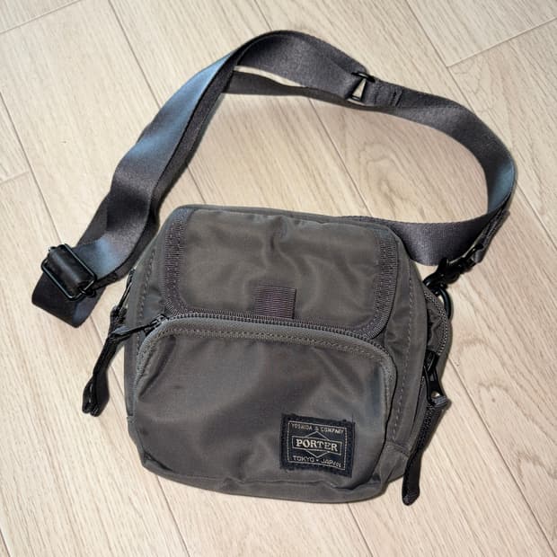 요시다포터 크로스백