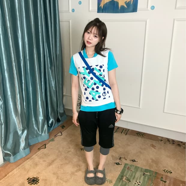2000년대 감성이 묻어나는 빈티지 스포티 캐추얼 룩••💙