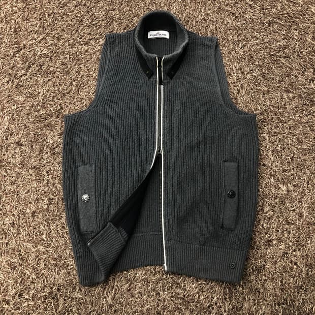 스톤아일랜드 투웨이 니트 집업 조끼 베스트
