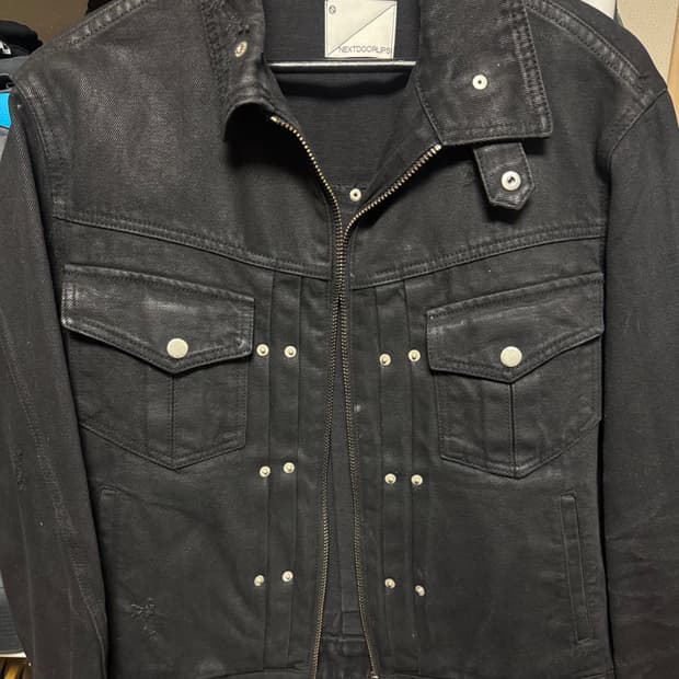 넥스트도어립스 코팅 트러커 블랙 자켓 2size