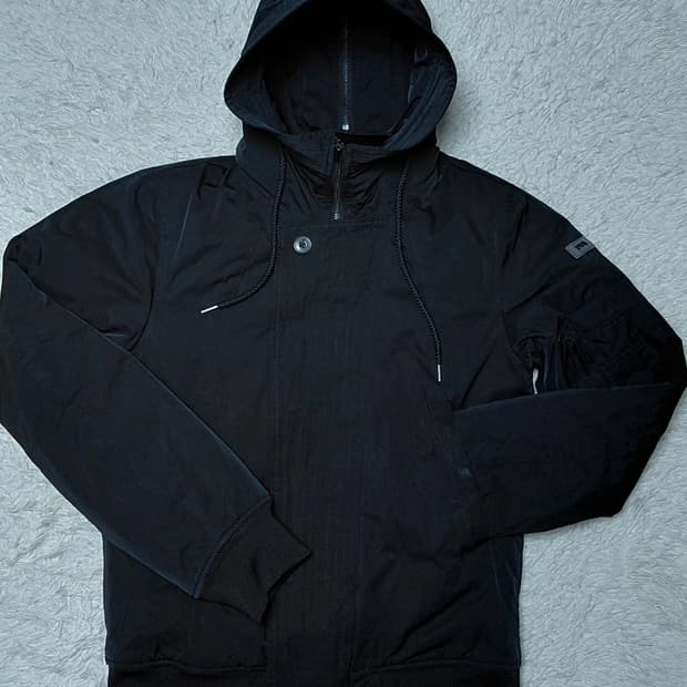 EMPORIO ARMANI 엠포리오 아르마니 후드 패딩 자켓 S