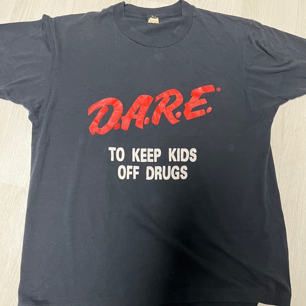 D.A.R.E 빈티지 티셔츠