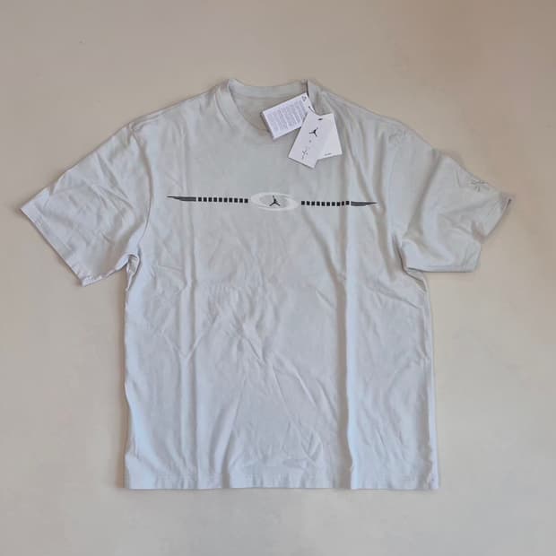 나이키 조던×트레비스스캇 콜라보 티셔츠L(105)