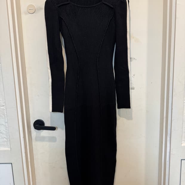 jull log 줄로그 필레오 니트 롱원피스