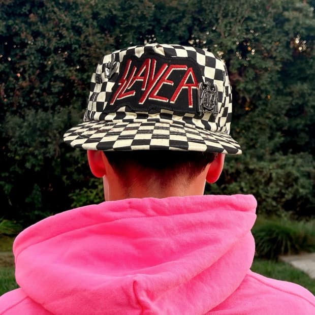 MadeWorn 체커보드 뱃지 페인팅디테일 볼캡