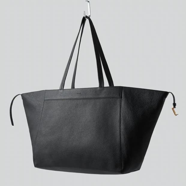 (새제품, 정가양도) 렉토 칼라 카바스백 블랙