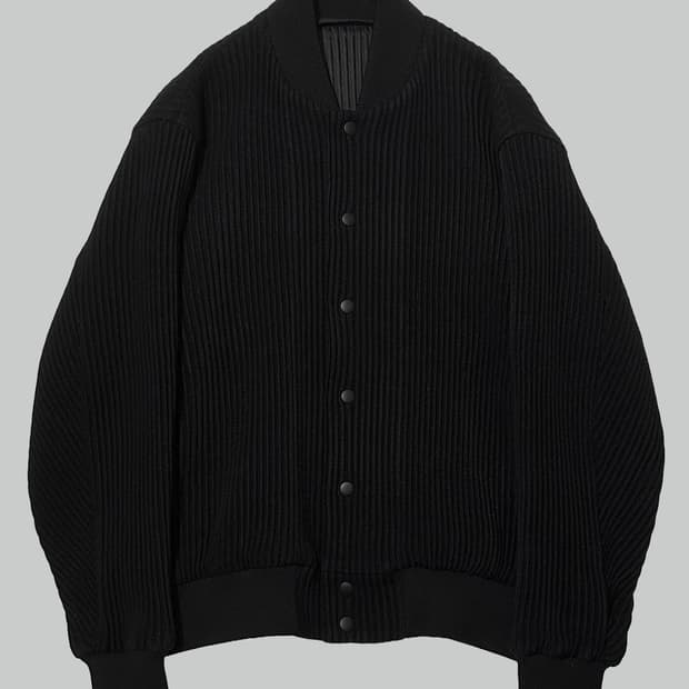 이세이 미야케 옴므 플리세 울라이크 바시티 자켓