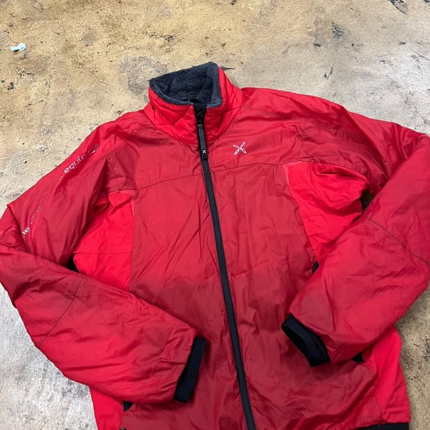 [정품/M] 몬츄라 레드 경량 패딩 b16