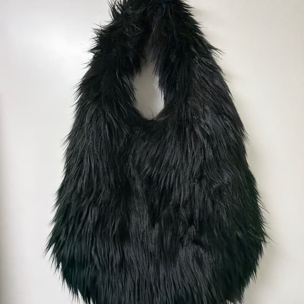 카나리 fur bag 