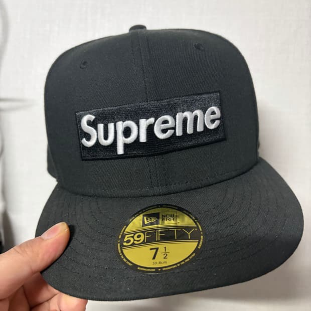 슈프림 뉴에라 스냅백 712