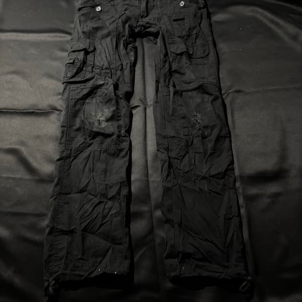 Unknown Black Y2k Cargo pants