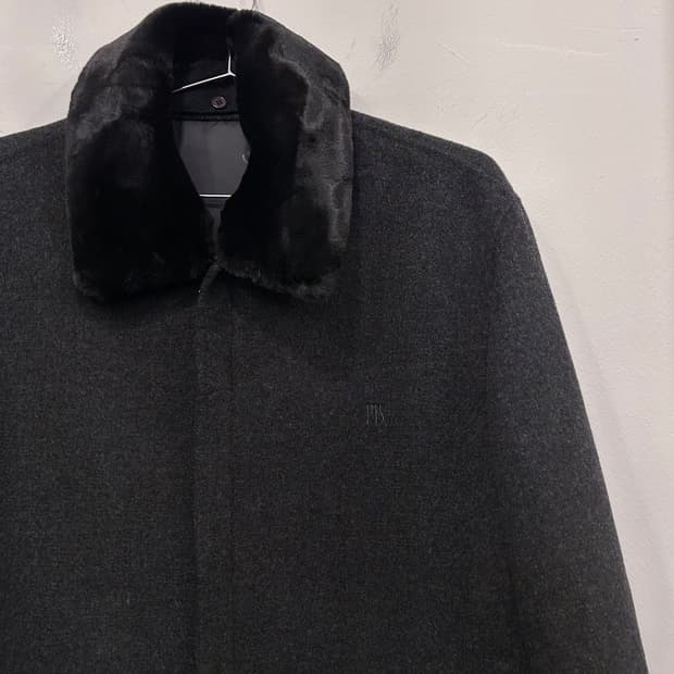 맨스타 울헤링본 밍크헤어 카라 집업 미니멀 자켓