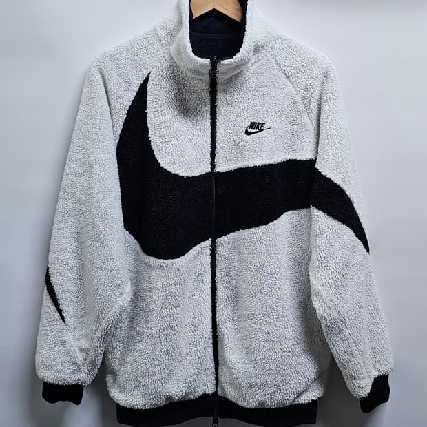 나이키 빅스우시 양면 뽀글이 후리스점퍼 L