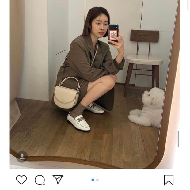 차정원 포멜카멜레 블랙 레더 크로스백