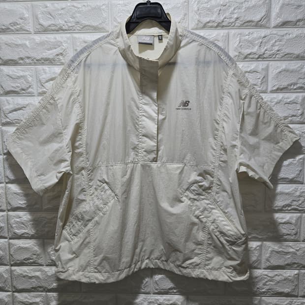 뉴발란스 경량 스텐에리 반팔 아노락 90