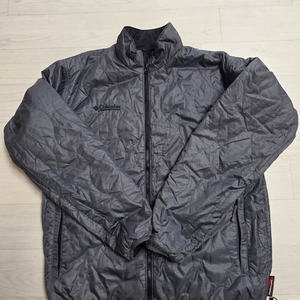 컬럼비아 프로마로프트 경량 양면 패딩 110사이즈