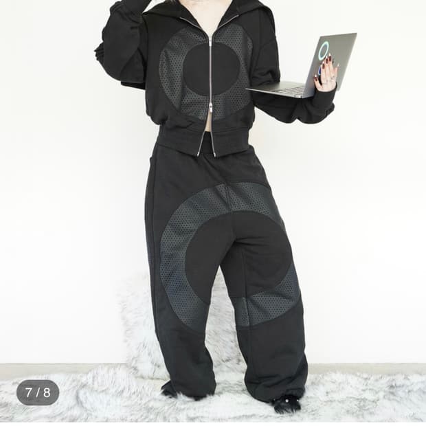 키묘 CENTERPIECE DRAWSTRING PANTS IN BLACK