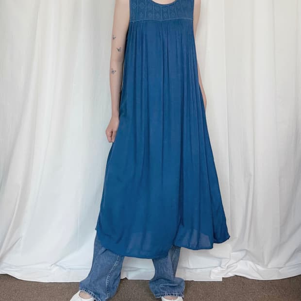 Pleated Sleeveless Ethnic Dress – Blue