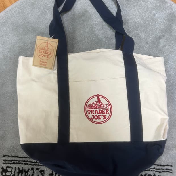 Trader Joes Tote! 