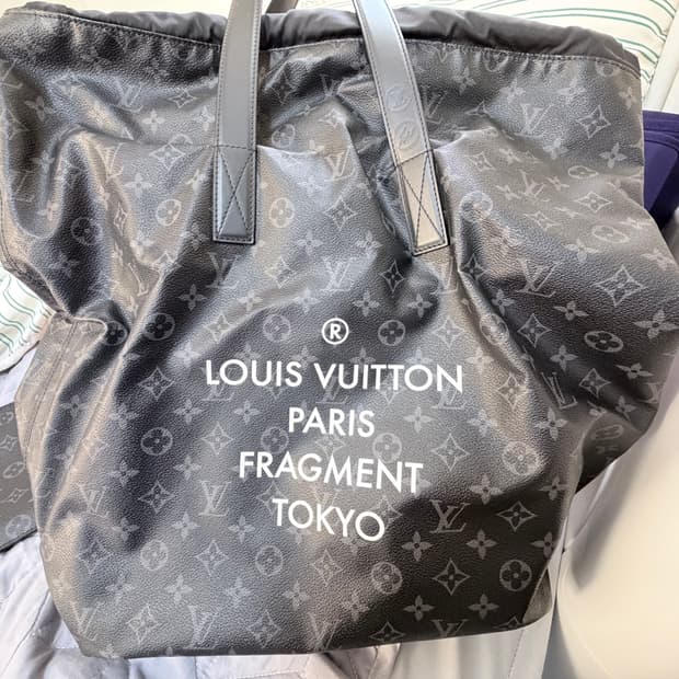 루이비통 프라그먼트 한정판 토드백 
