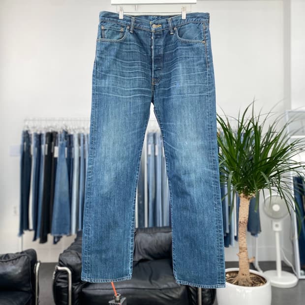 리바이스 501 Straight Fit 00s 35사이즈 a6011