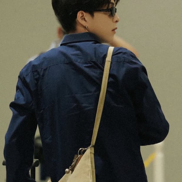 트레저 아사히 손민수 헨더스킴 숄더백 양도