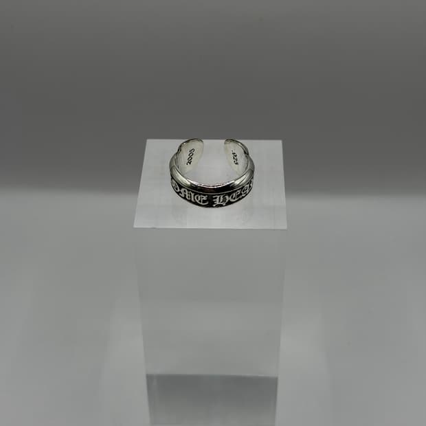 크롬하츠 반지 판매합니다. [말발굽 링][스크롤 라벨링 S]