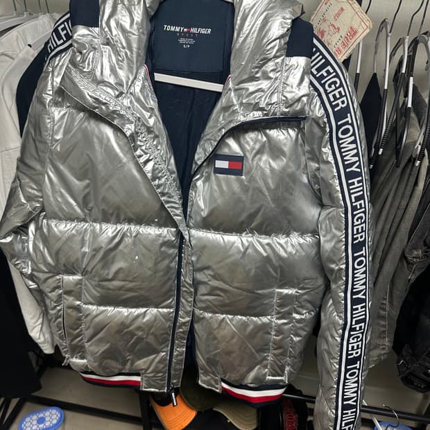 타미힐피거 패딩