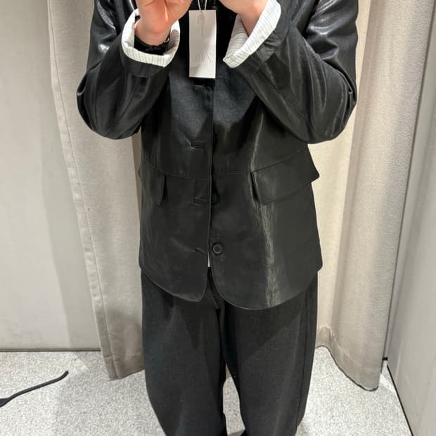 자라 페이크 레더 오버셔츠