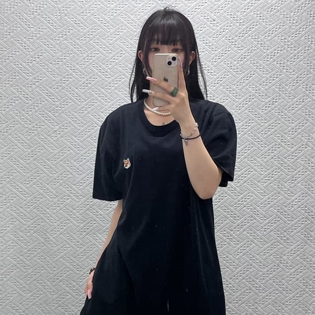 메종키츠네 캐주얼 키치 스몰 폭스헤드 자수 반팔티 XL C13301