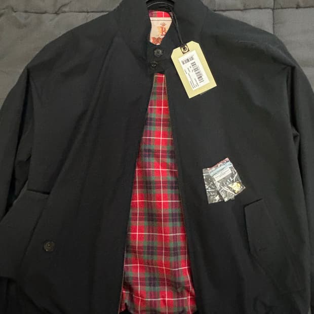 바라쿠타 g9 새제품 사이즈40