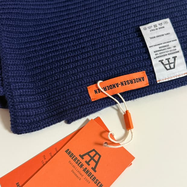 안데르센안데르센 와이드 머플러 네이비