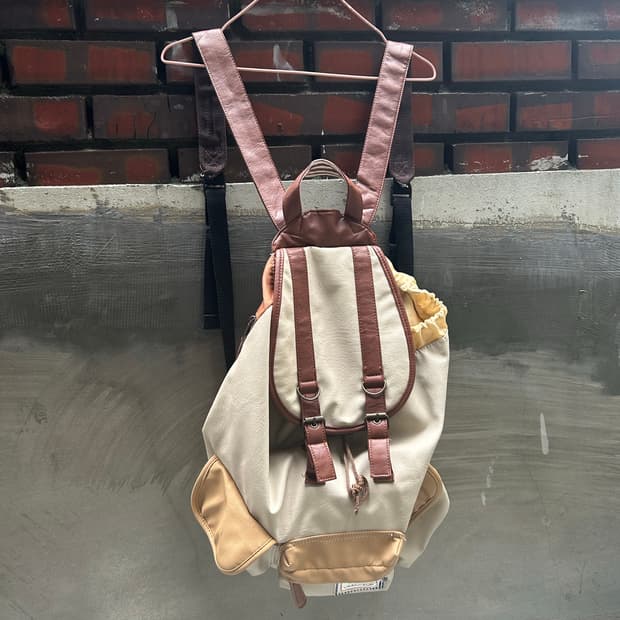 일본빈티지 라떼갸루 베이지 쓰리포켓 백팩