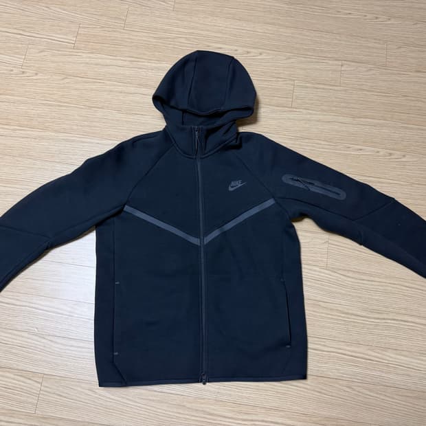 나이키 테크팩 검정 L