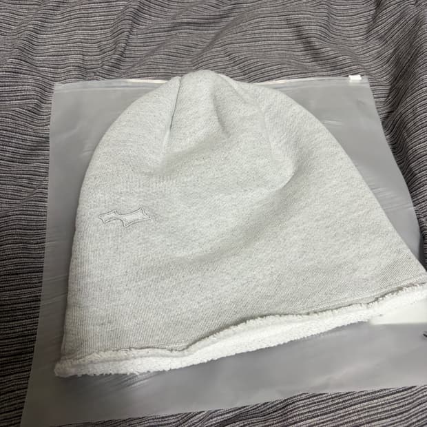 SKYLRK 스카이라크 hailey grey 비니