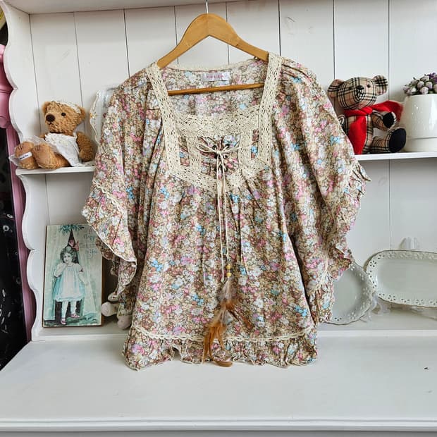 0327 플라워 코르셋 레이스 케이프블라우스