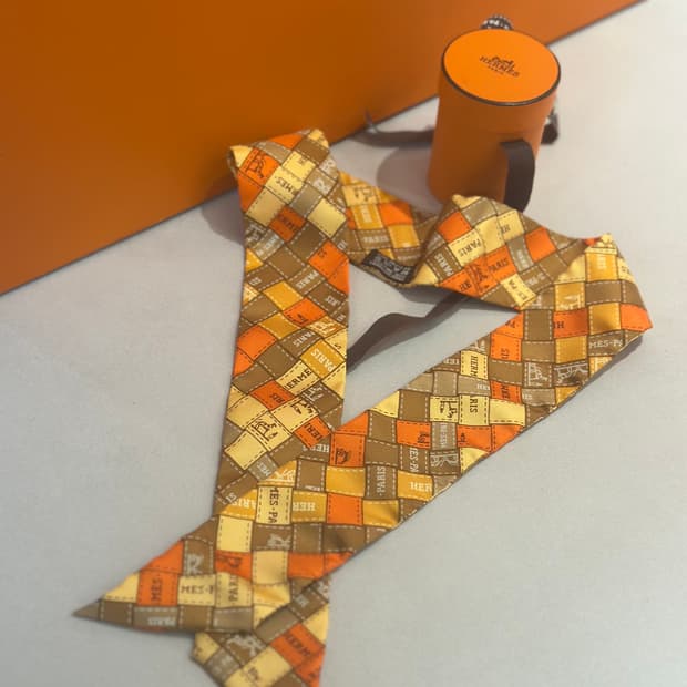 에르메스 트윌리 스카프 오렌지 (새상품)