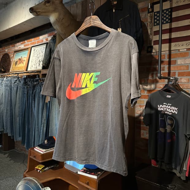 90s USA Nike 빈티지 나이키 썬페이딩 반팔 티셔츠
