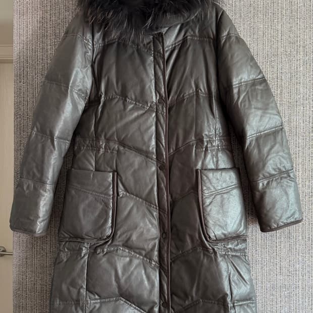 샤트렌 양가죽 구스 다운 롱패딩 너구리퍼 후드 가죽 패딩 롱점퍼 95