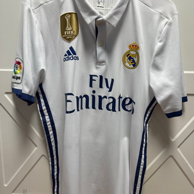 16-17 레알 마드리드 어센틱 모드리치 유니폼