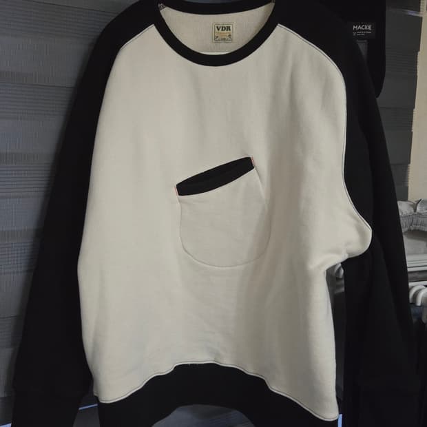 VDR 스웻셔츠