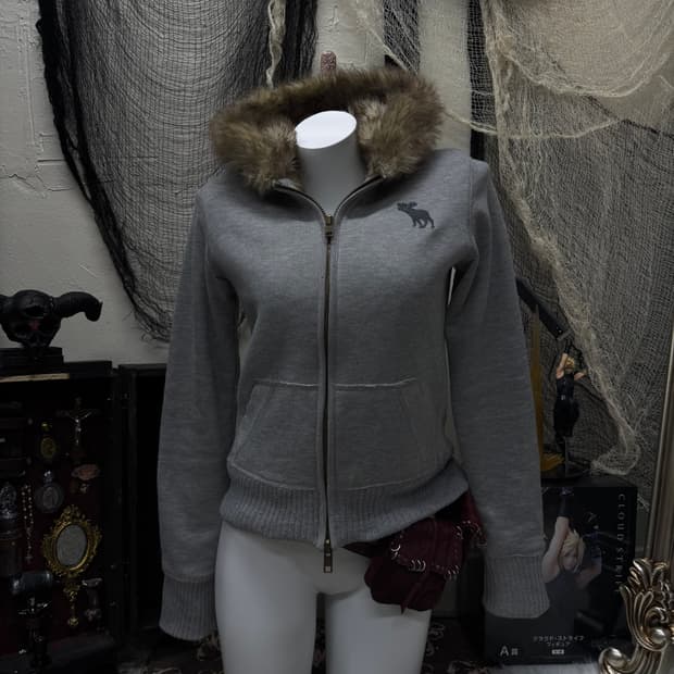 Abercrombie 00s y2k fur hoodie