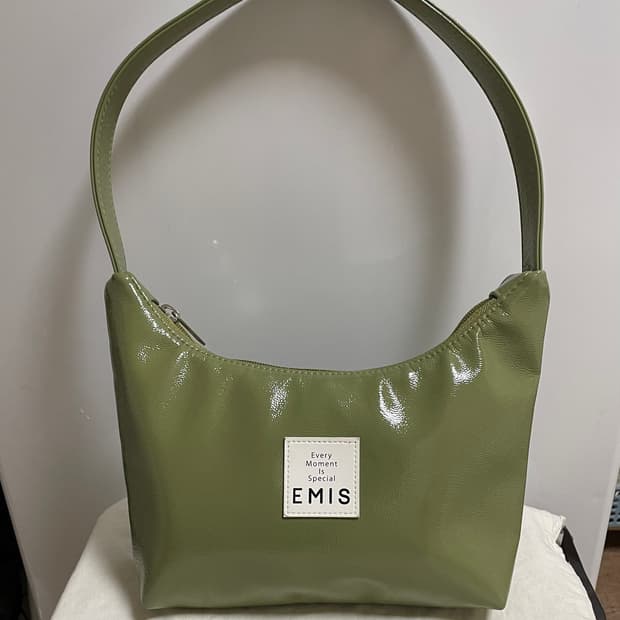 [새제품급]이미스 단종색 호보백 올리브그린 말차라떼 숄더백 녹차아이스크림