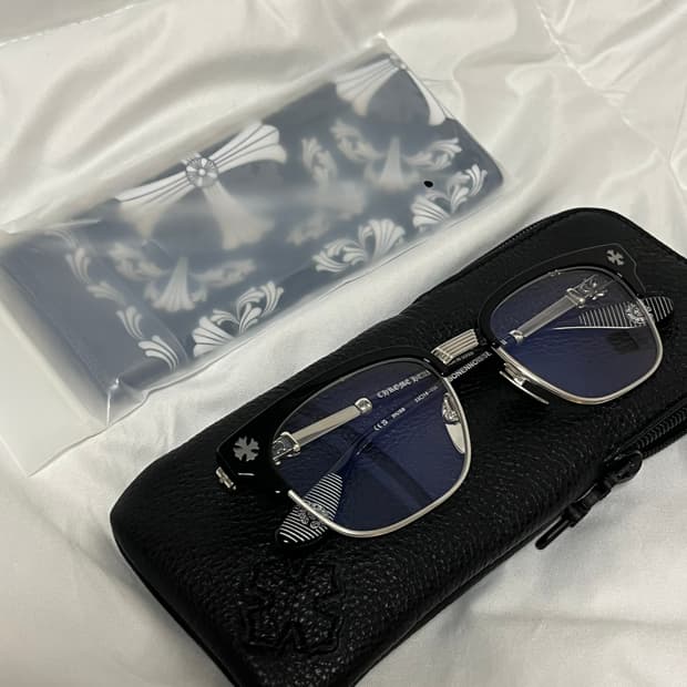 크롬하츠 보이넨노이슈어2 블랙실버 팝니다